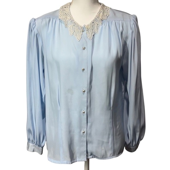 Le Blouse Tops - Vintage‎ Le Blouse Powder Blue Long Sleeve Button Down with Lace Collar Size 10
